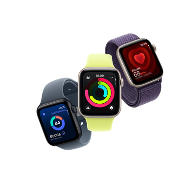 Alcuni Apple Watch SE rivolti in varie direzioni.