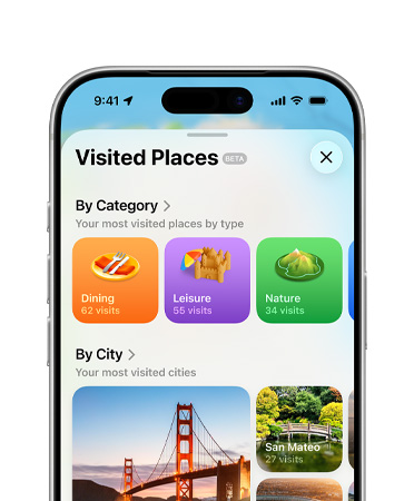 iPhone, moitié supérieure uniquement, l’écran affiche la fonctionnalité Lieux visités dans l’app Plans, y compris Catégories et Villes